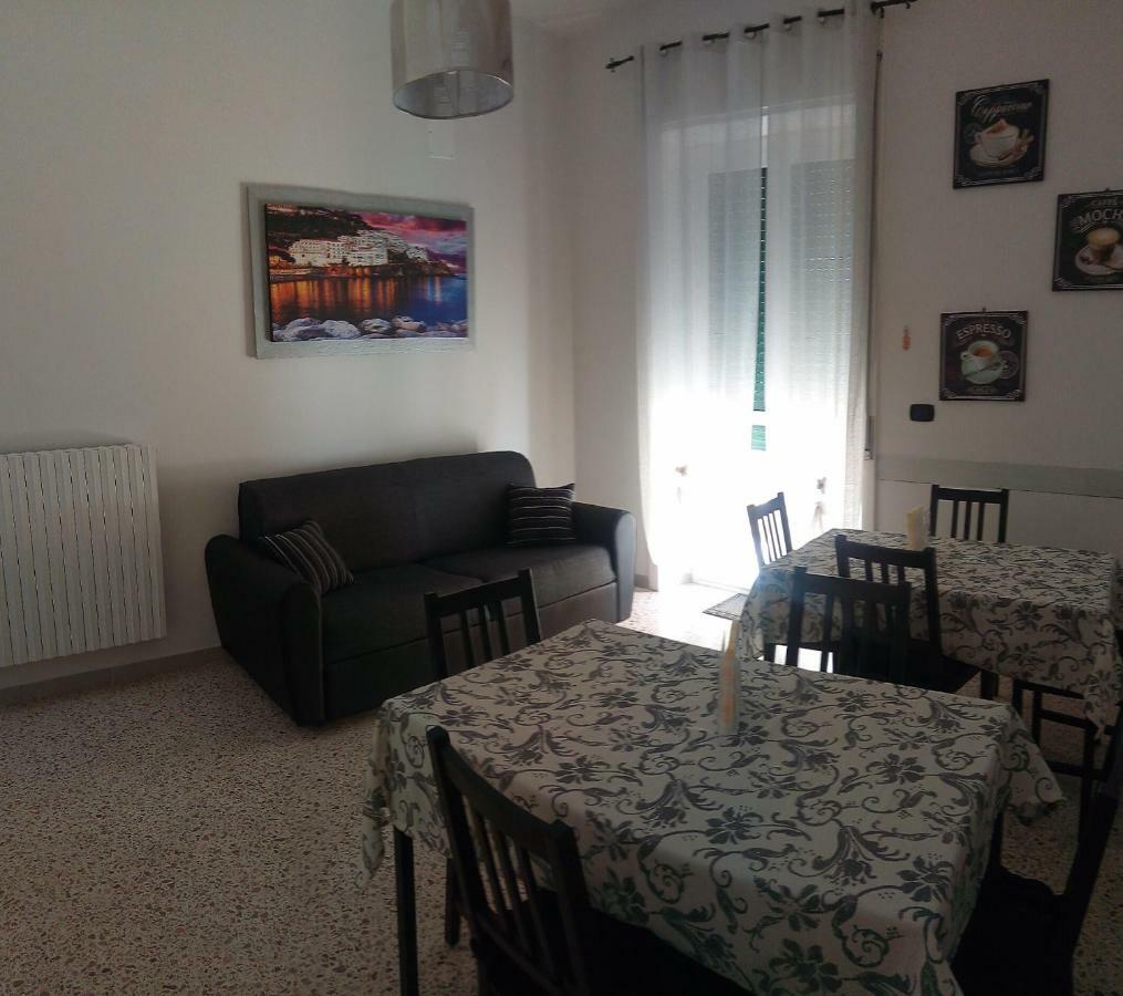 B&B Malaga Salernes Extérieur photo