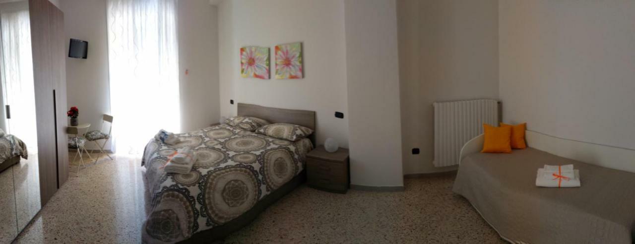 B&B Malaga Salernes Extérieur photo